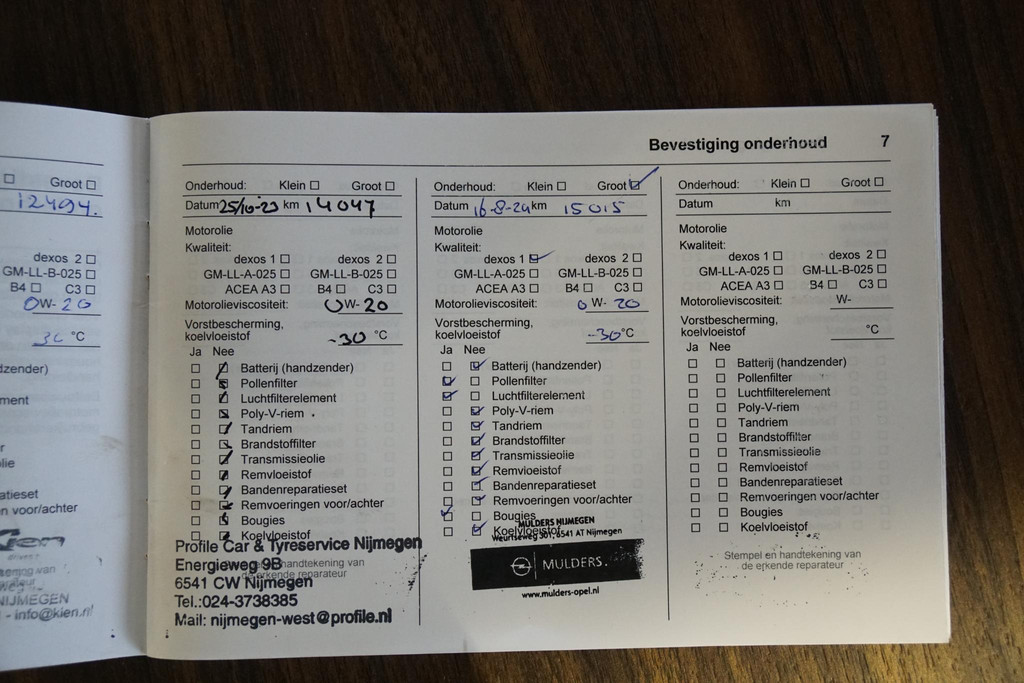 41384524-13.jpg