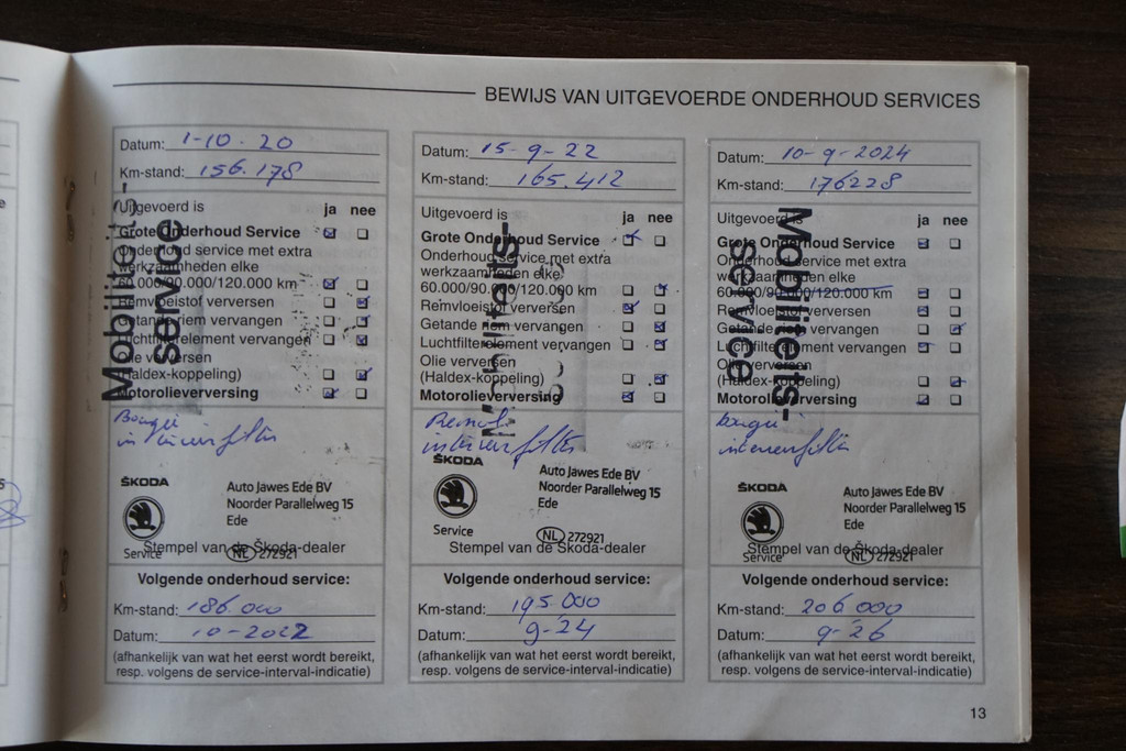 43781940-14.jpg