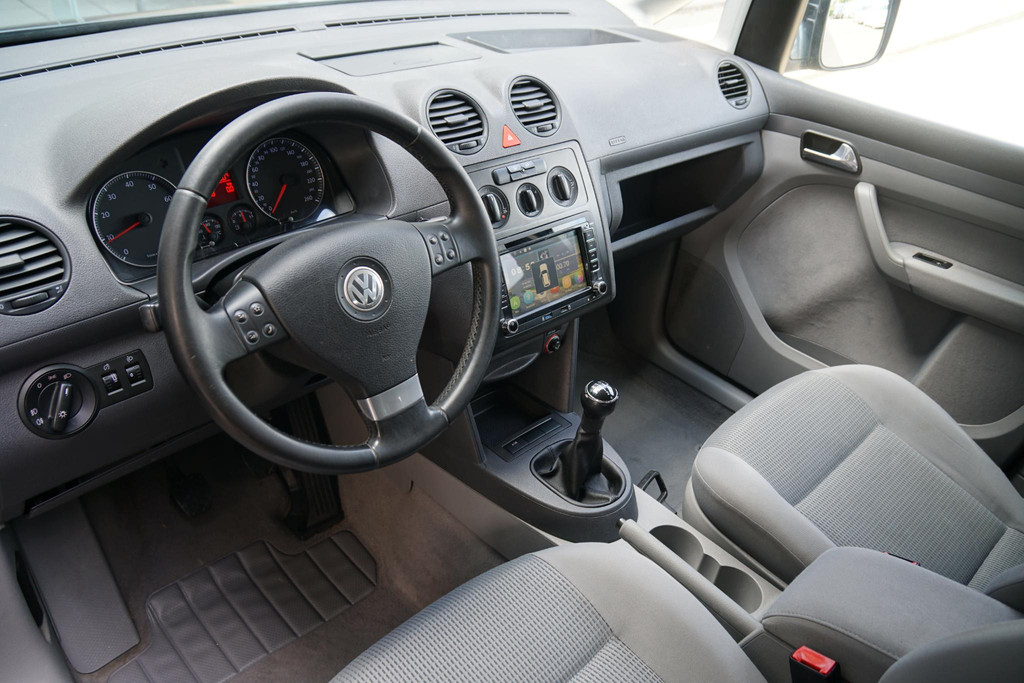 46719896-3.jpg
