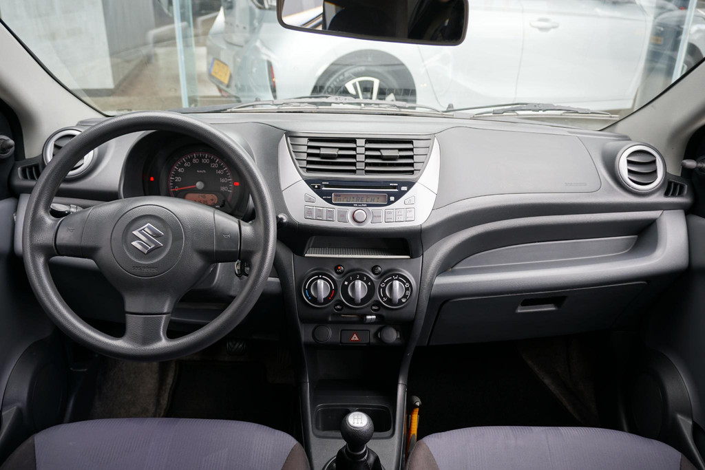 53540035-3.jpg